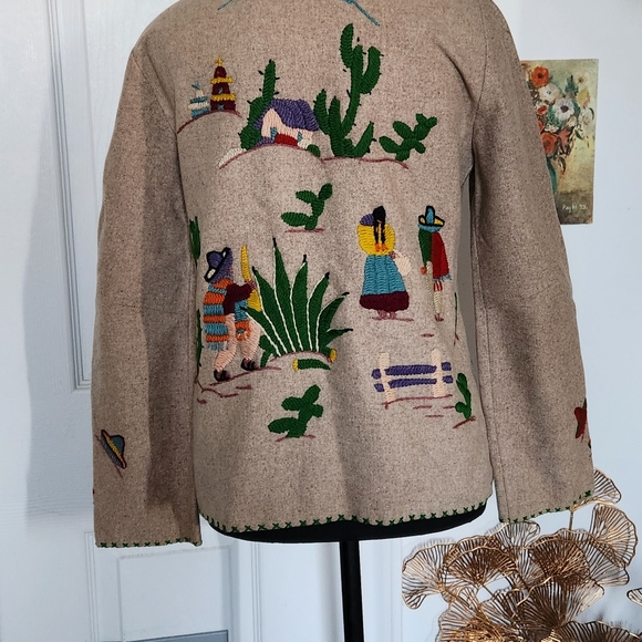 1940s 50s women's embroidered wool Mexican tourist jacket - Picture 9 of 11